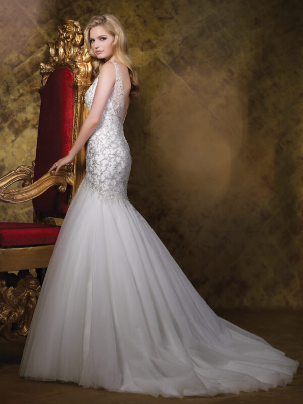 Side view of J11576 Wedding Dress by James Clifford