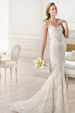 Front view of Yadarola wedding dress by Pronovias Atelier