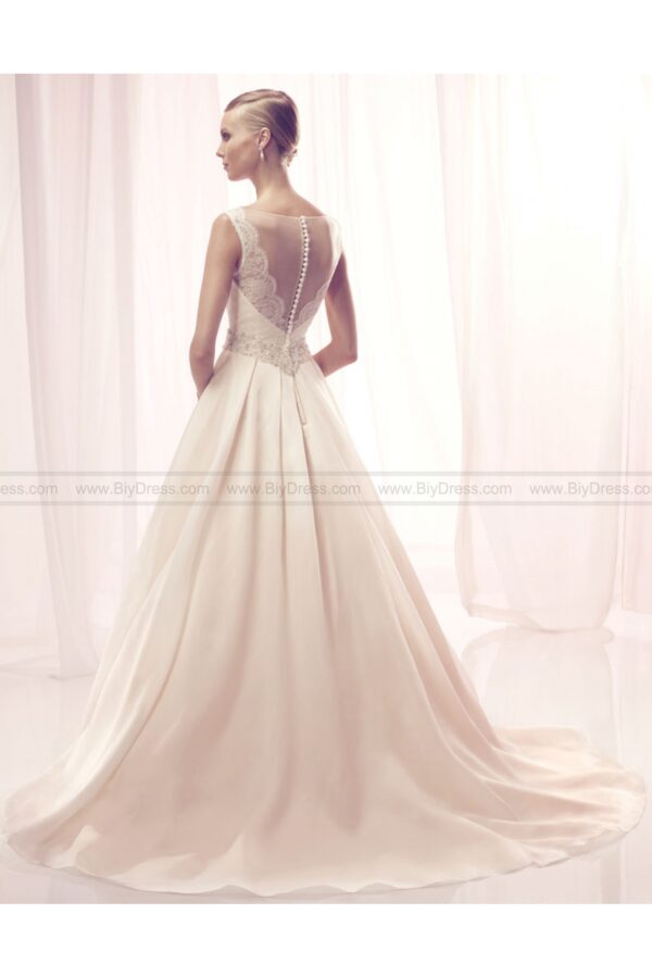 Back view of B091 wedding dress by CB Couture