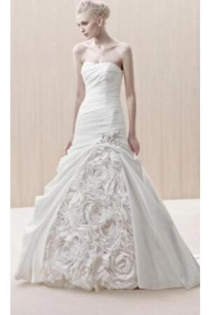 Edinburgh wedding dress by Enzoani front view