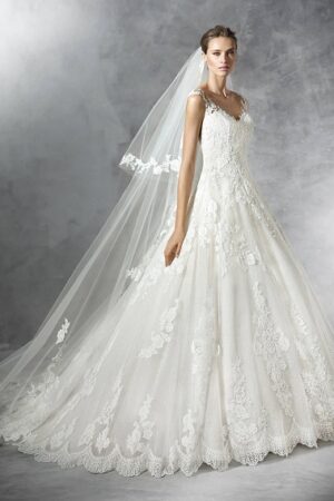 primadona by pronovias