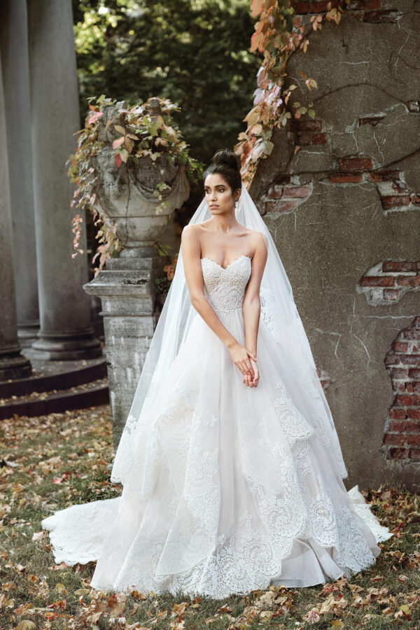 9868 Justin Alexander wedding dress