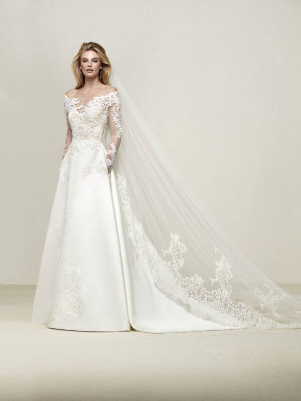 Dresaba wedding dress by Pronovias