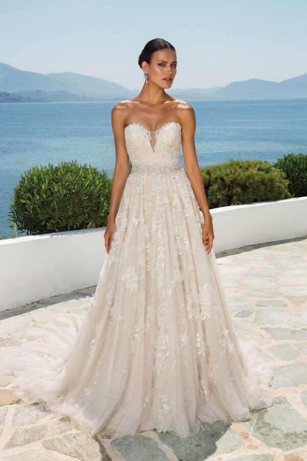 8921 wedding dress by Justin Alexander front view