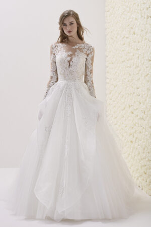 Elmina wedding dress by Pronovias