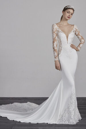 Enelsa wedding dress by Pronovias