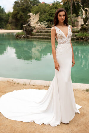 Emily wedding dress by Pronovias Bridal alt view