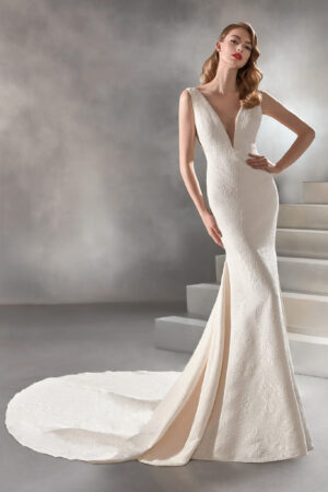 Racimo wedding dress bridal alt view