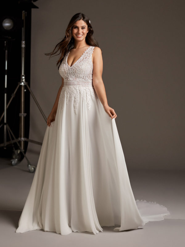 Comet wedding dress by Pronovias Bridal alt view