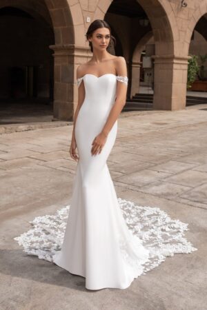 Syrinx by Pronovias main