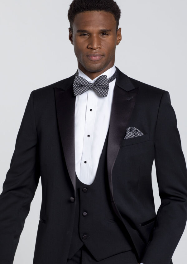 jackson black tux with 1 button