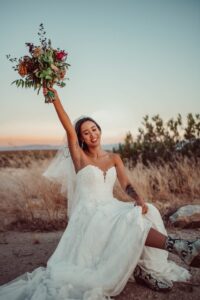picture of wedding dress D2752