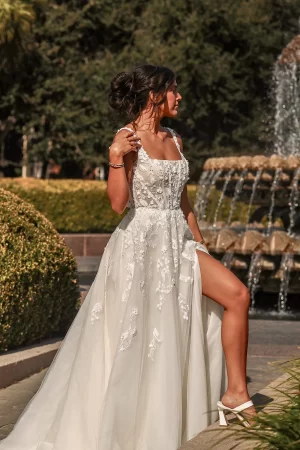 picture of D4030 wedding dress