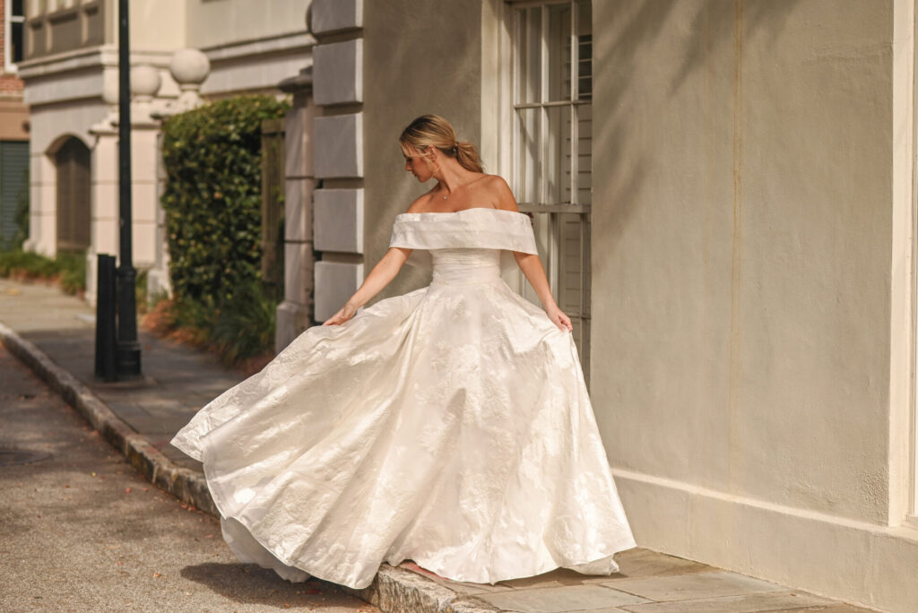 picture of wedding dress for wedding dress shopping guide