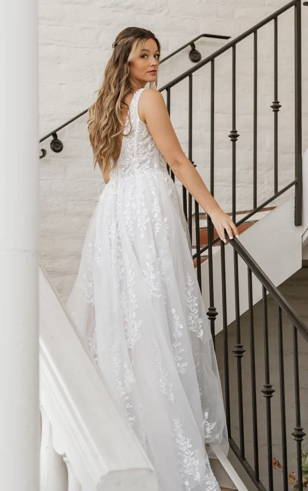 Picture of D4007 wedding dress by Essense of Australia open back