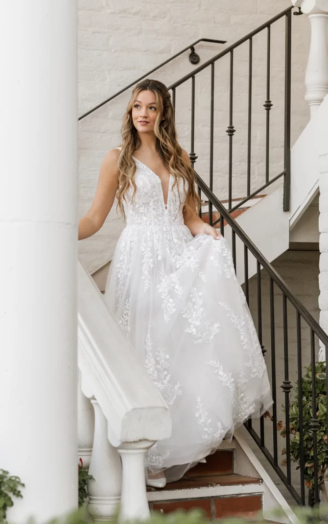 leaf design wedding dress D4007 by Essense of Australia