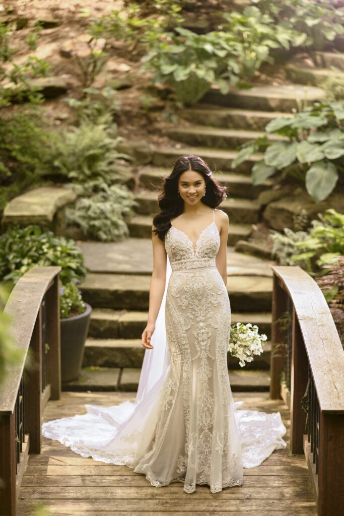 picture of petite wedding dress for short woman