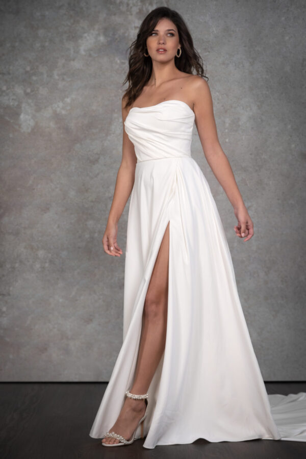 Picture of D4225 by Essense of Australia a sweetheart satin A-line with slit